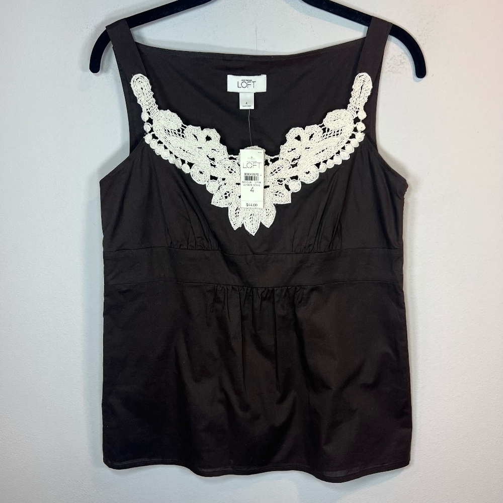 Ann Taylor Loft Empire Waist Sleeveless Blouse Brown Lace Neck Detail NEW Size 4